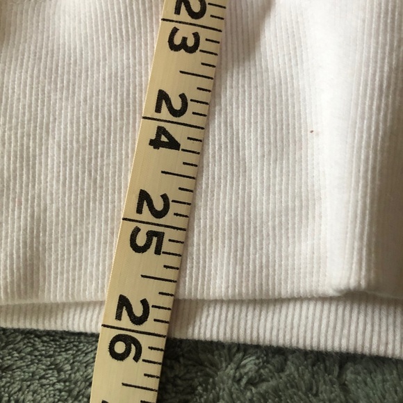 White Zip-Up Hoodie with Pockets short sleeve - Picture 7 of 10